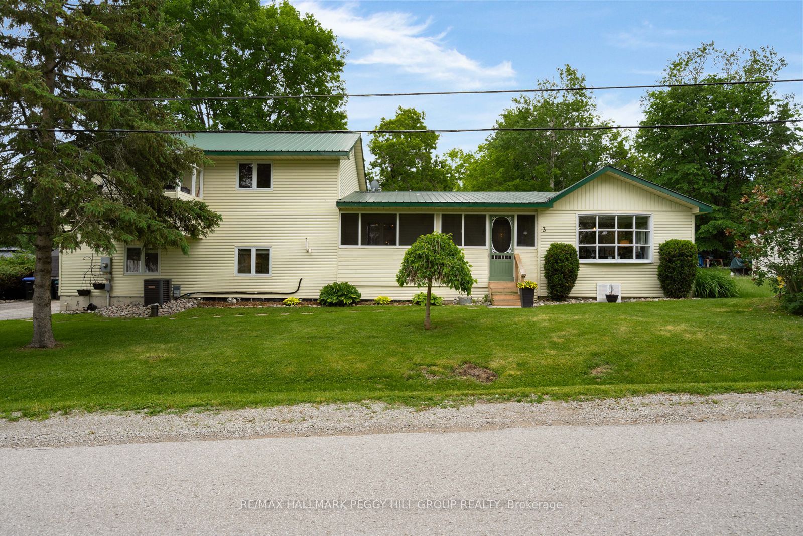 3 Earldom Boulevard Property Photo 1