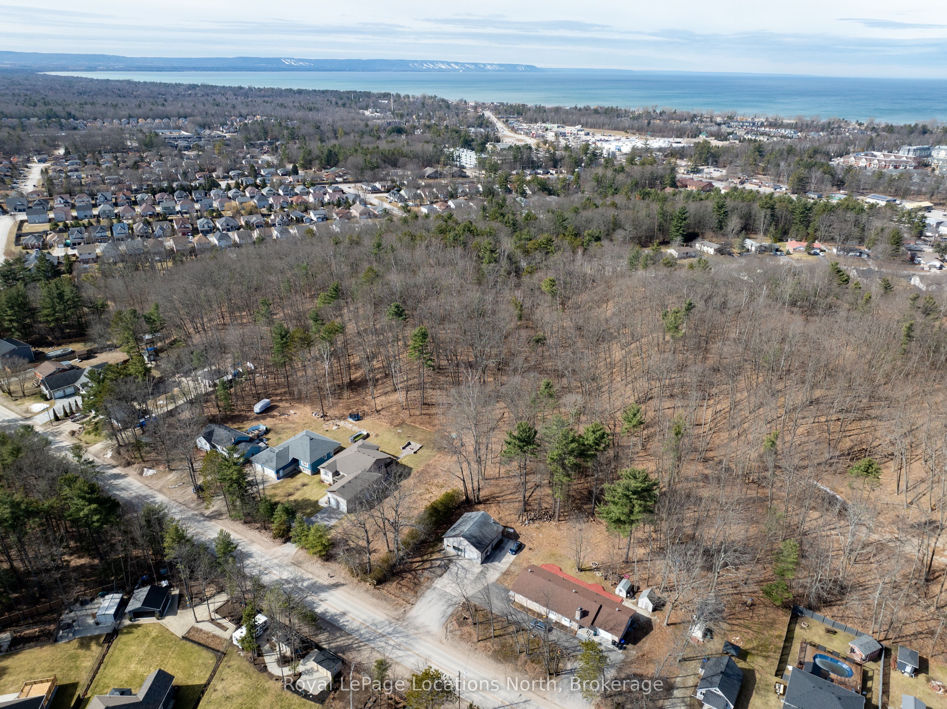 198 Golf Course Road Property Photo 5