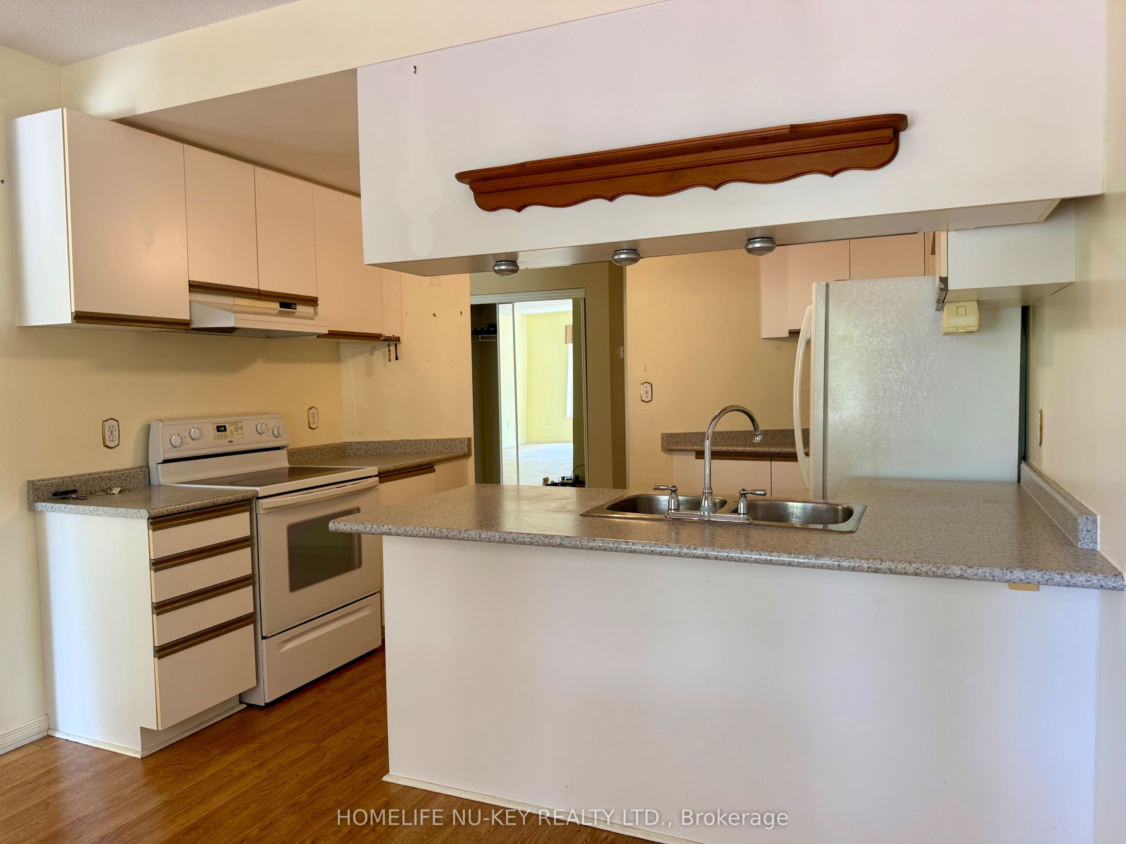 11 Beck Boulevard 108 Property Photo 4