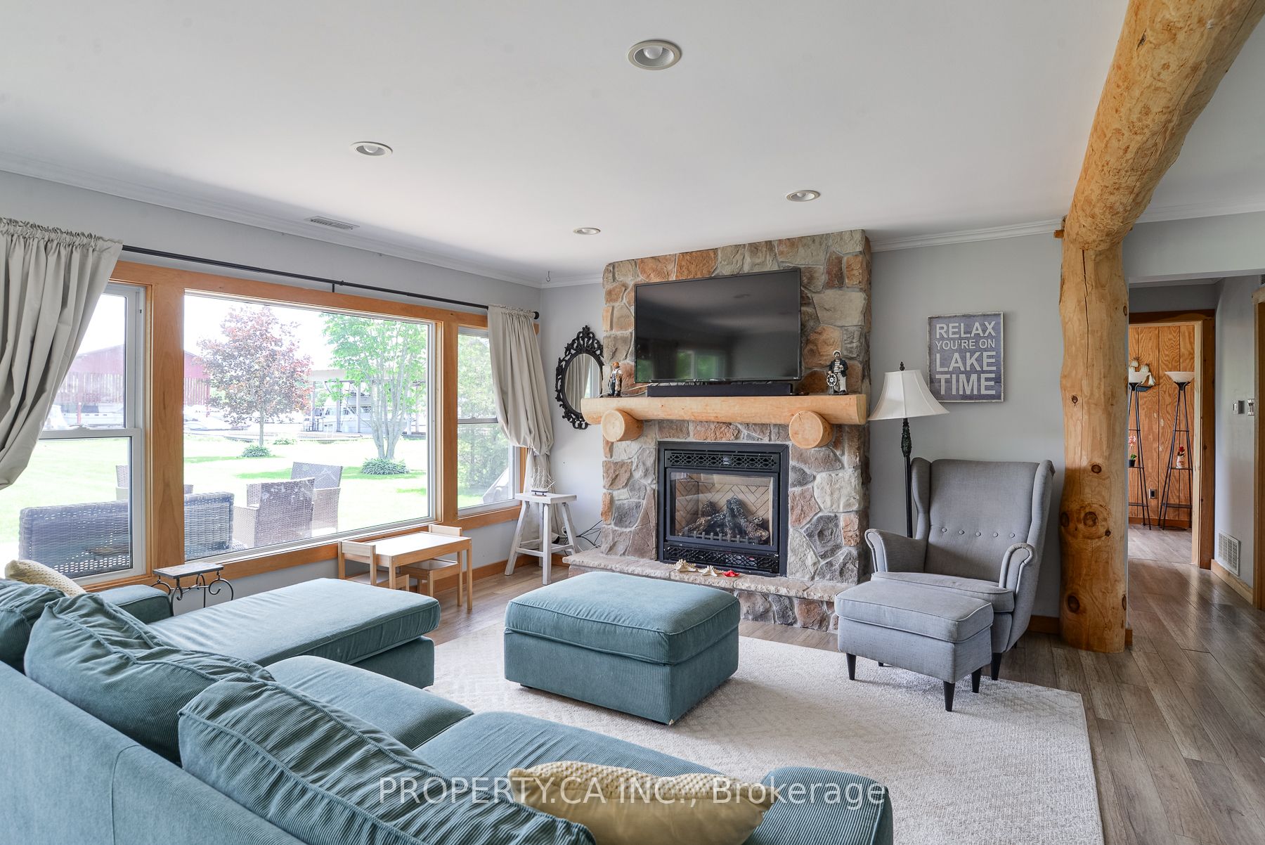 4099 Glen Cedar Drive Property Photo 6