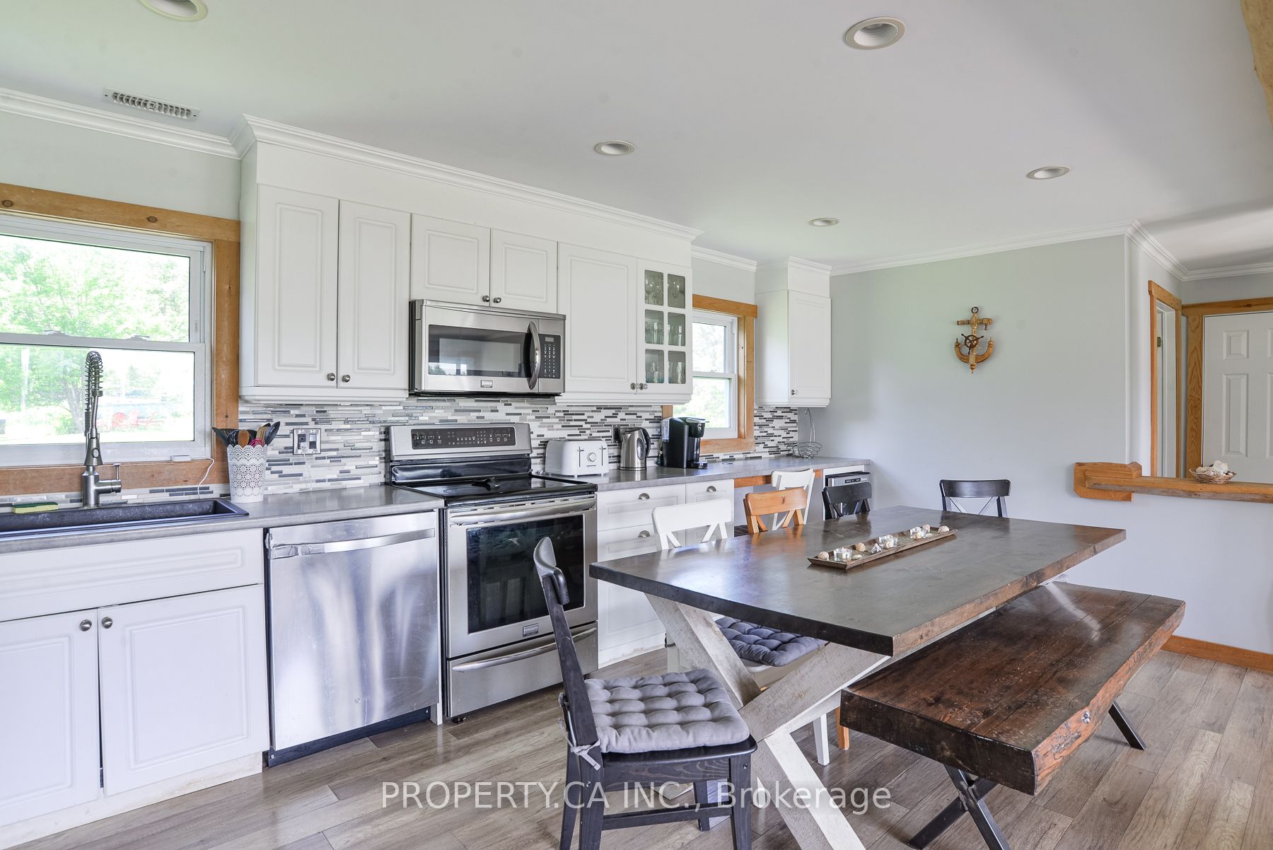 4099 Glen Cedar Drive Property Photo 9