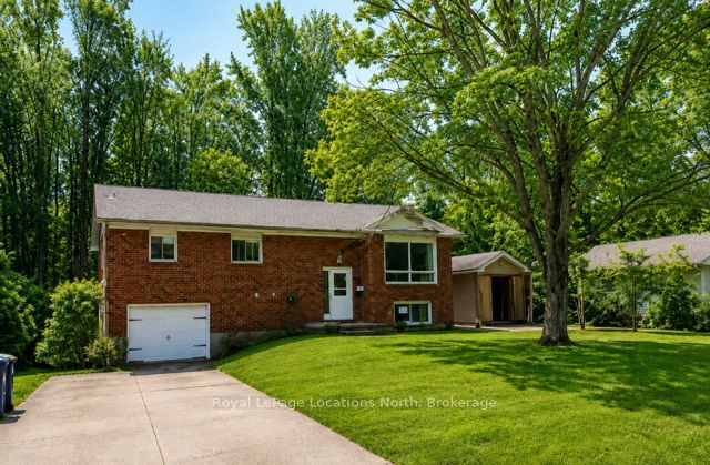 40 Rue Vanier Property Photo 1