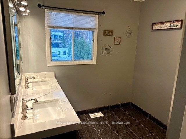 40 Rue Vanier Property Photo 9