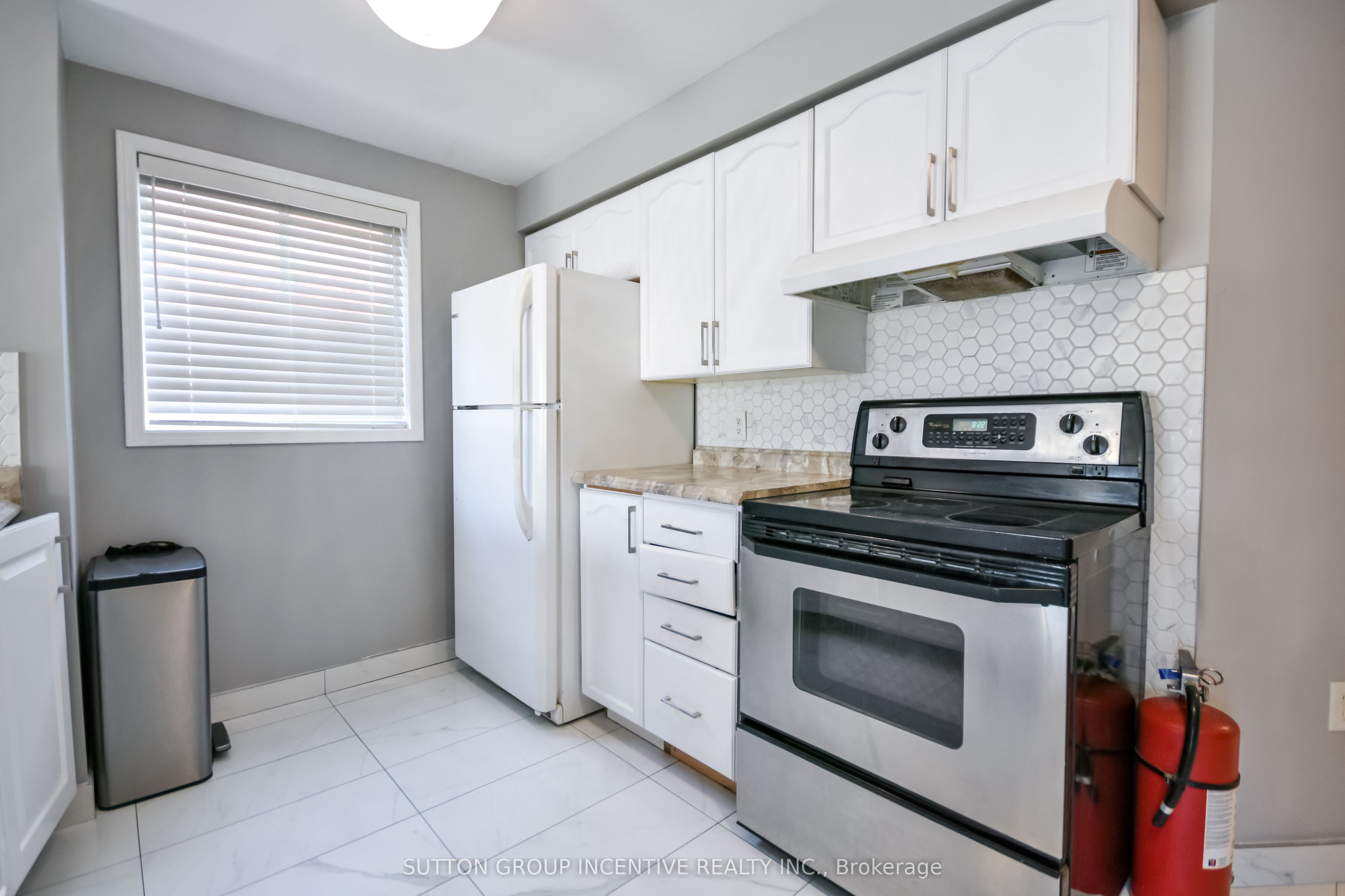 256 Dunsmore Lane Property Photo 10