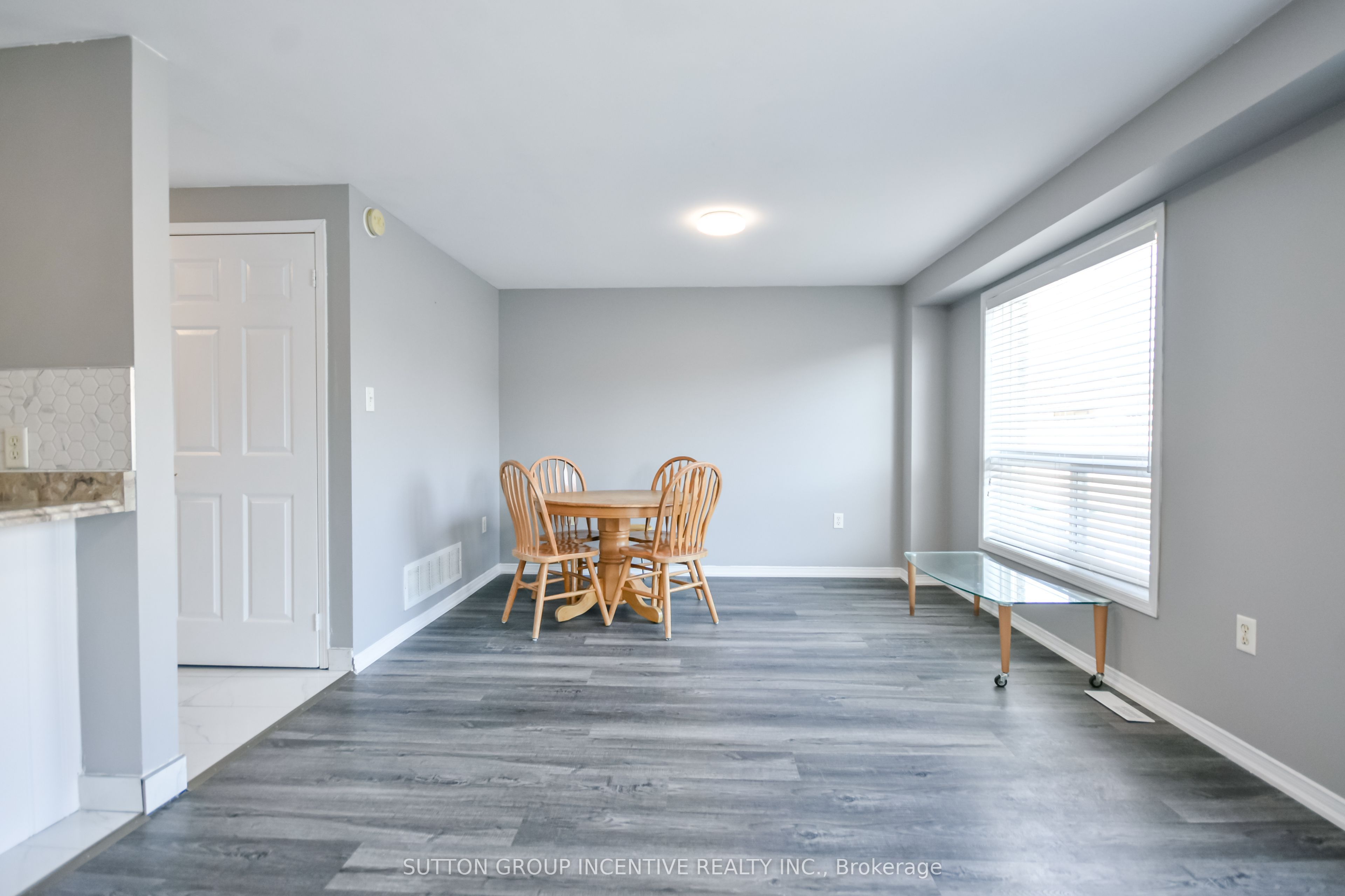 256 Dunsmore Lane Property Photo 14