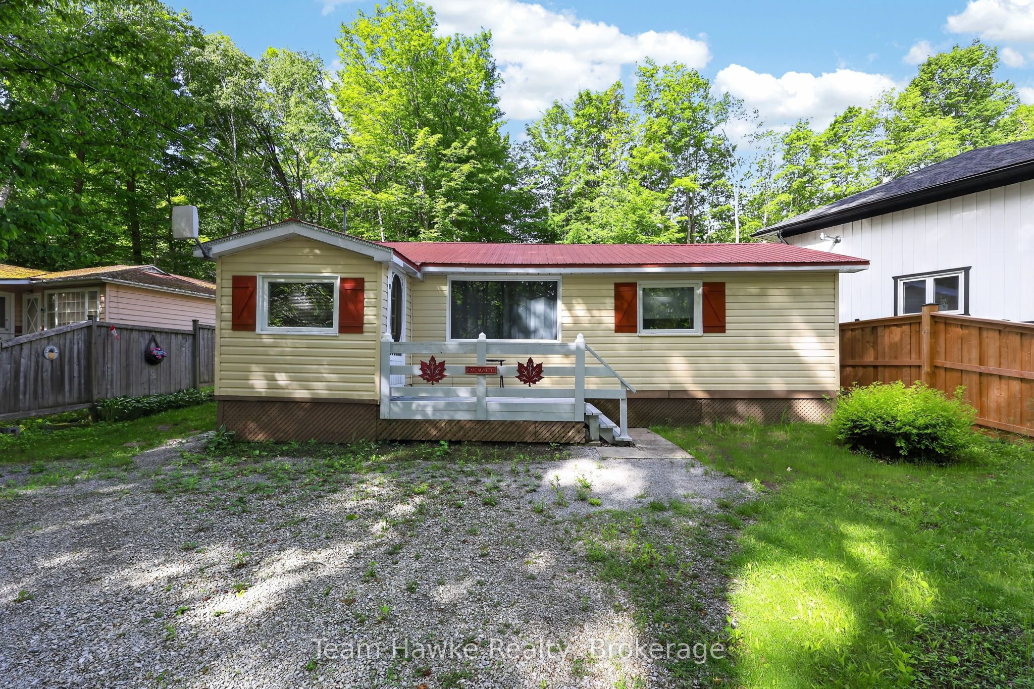 48 Mcarthur Drive Property Photo 1