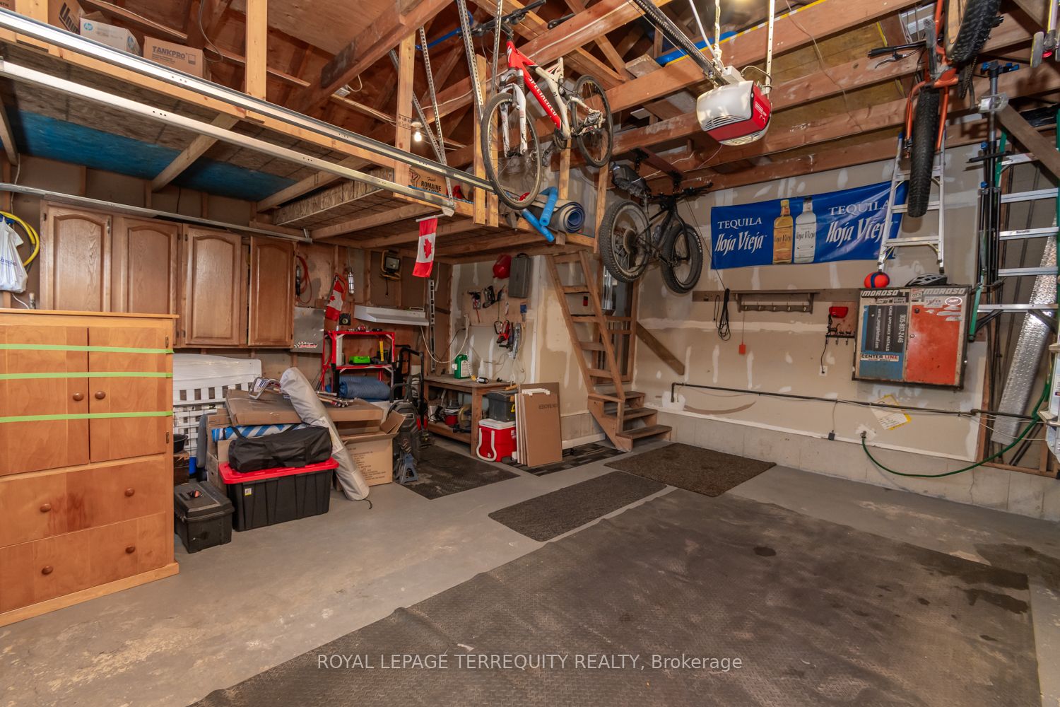 14 Hewitt Place Property Photo 33