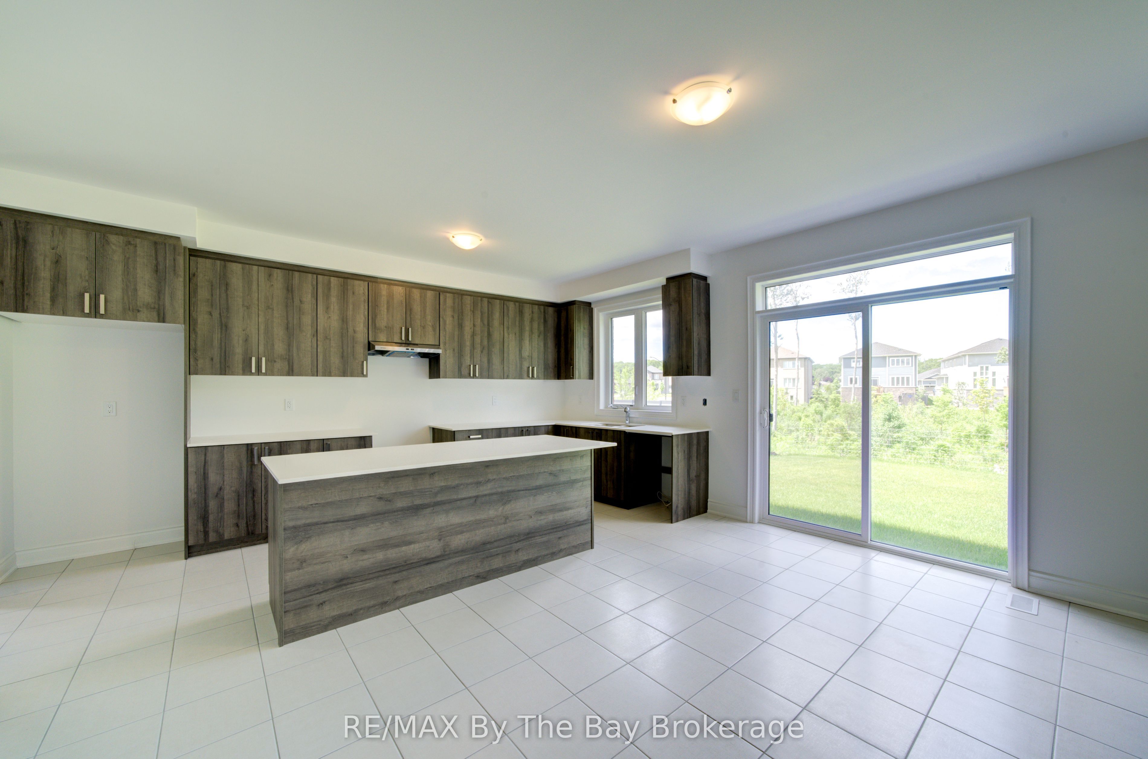 18 Amber Drive Property Photo 10