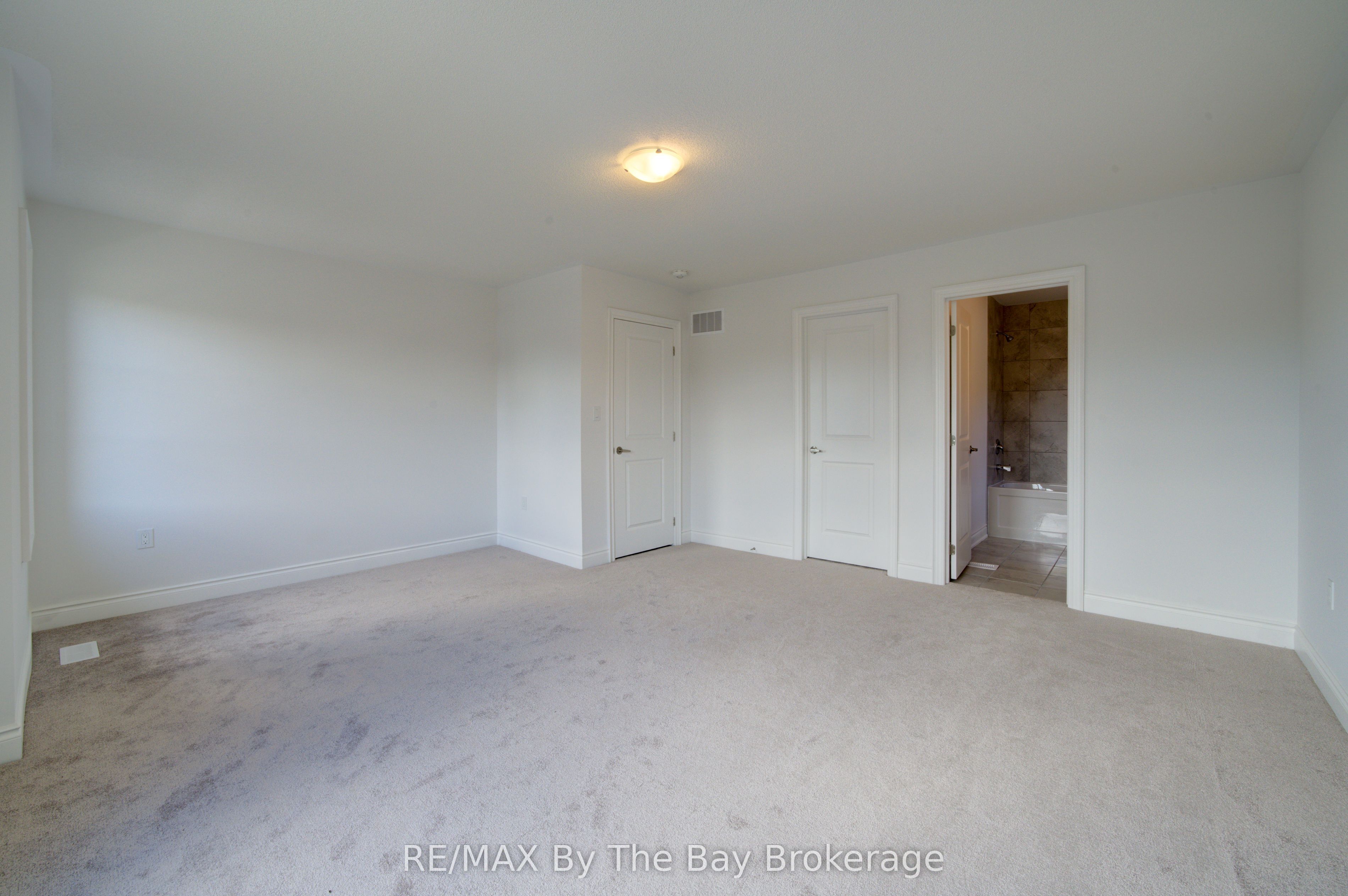 18 Amber Drive Property Photo 28