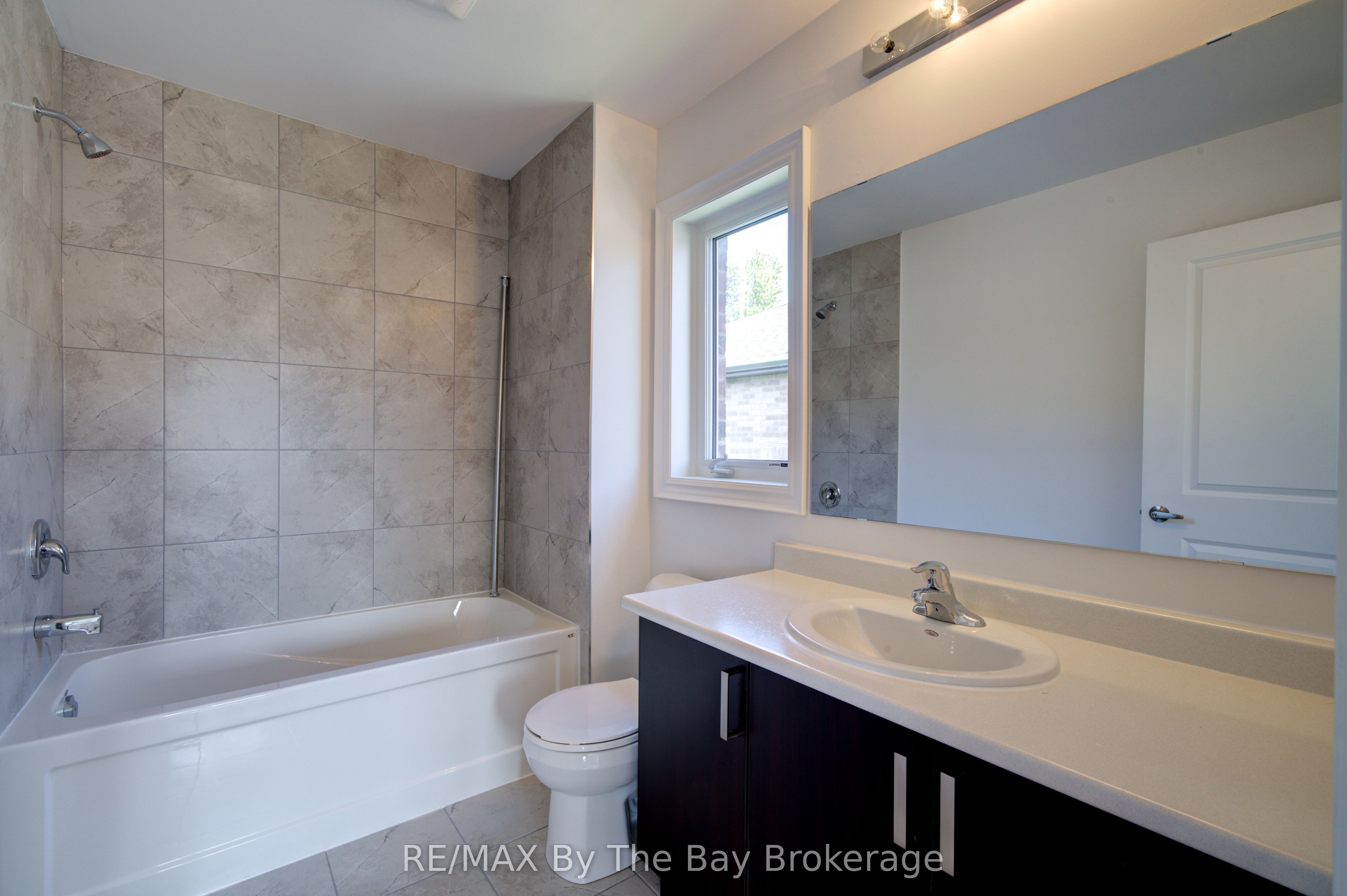 18 Amber Drive Property Photo 29