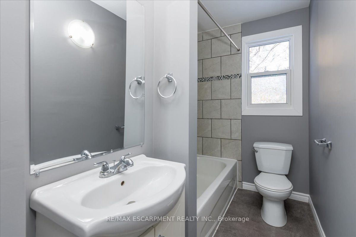 210 Owen Street #1 Property Photo 7