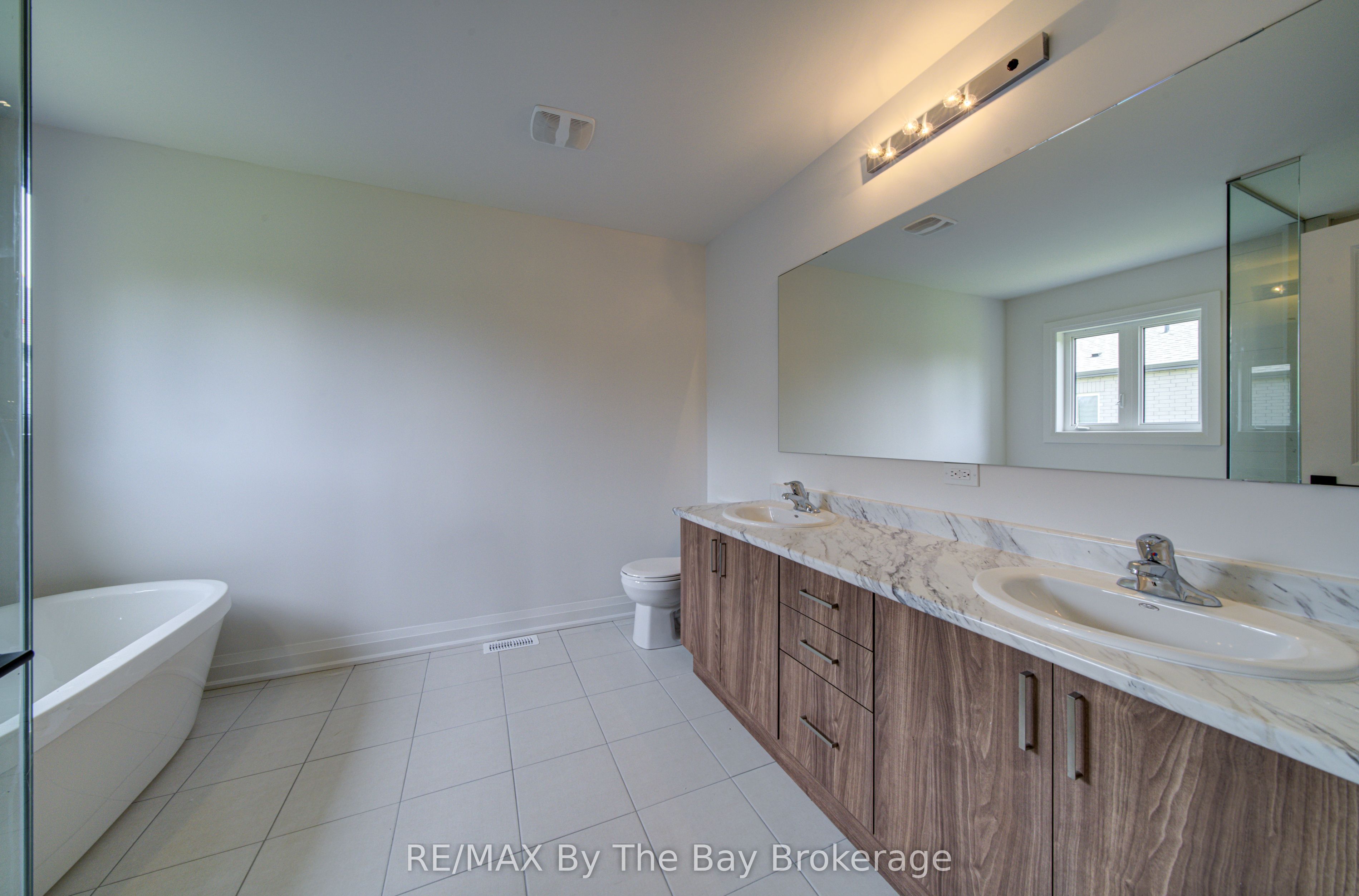 56 Amber Drive Property Photo 19
