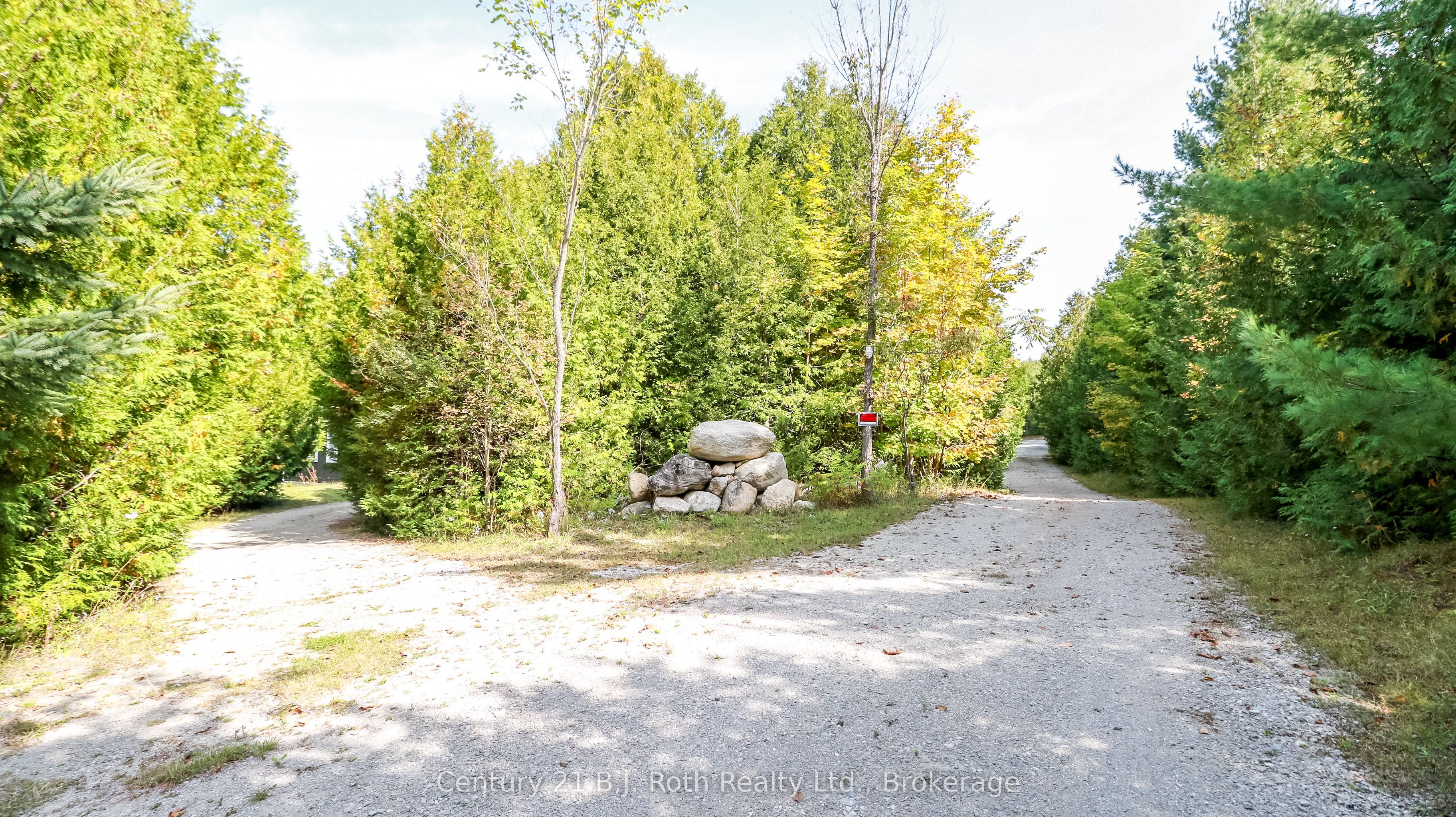 2709 Wainman Line Property Photo 4