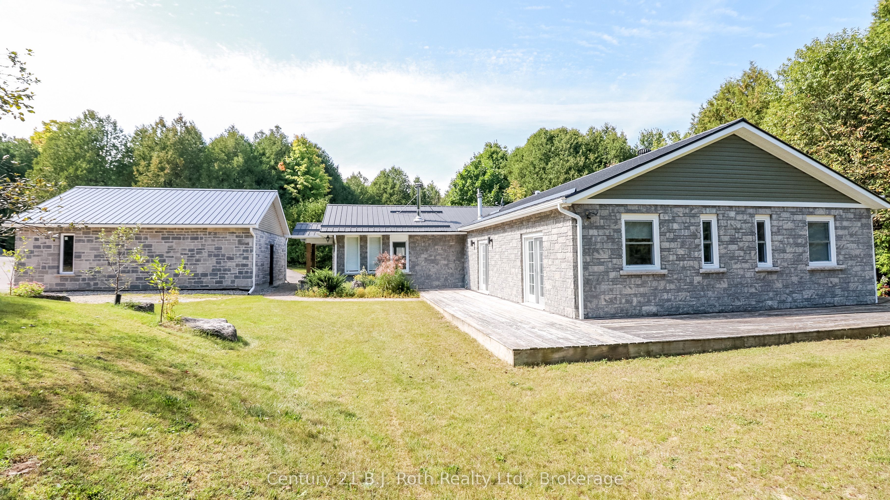 2709 Wainman Line Property Photo 6