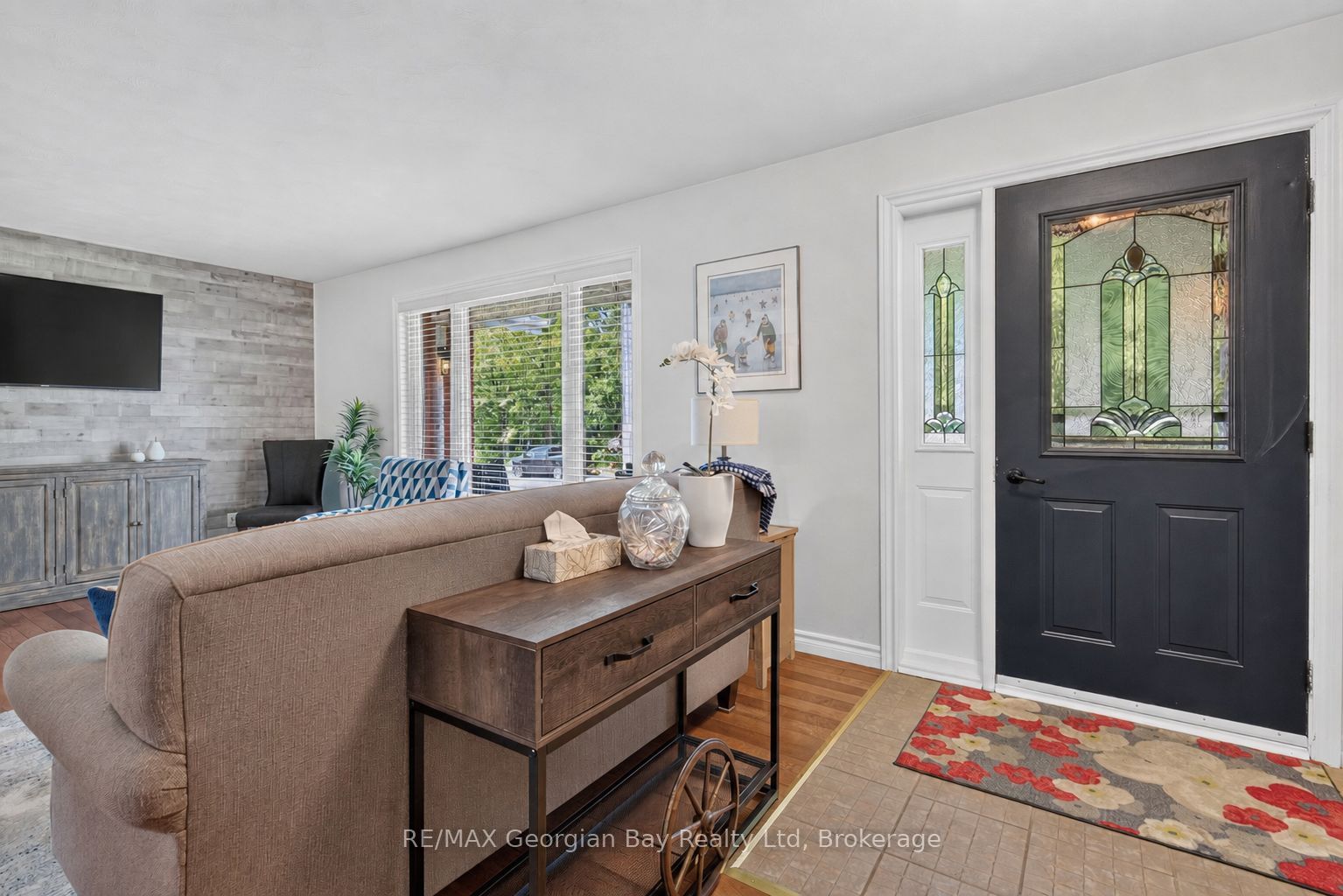 71 Lorne Avenue Property Photo 4