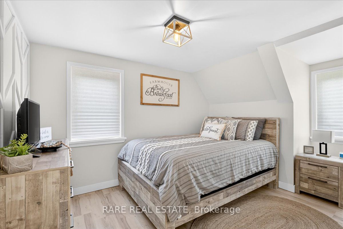 2570 Creemore Avenue Property Photo 25