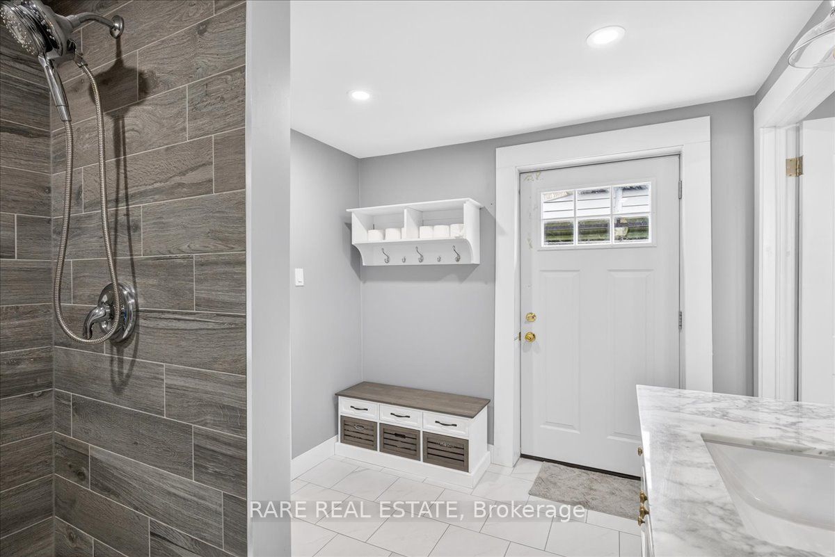 2570 Creemore Avenue Property Photo 29
