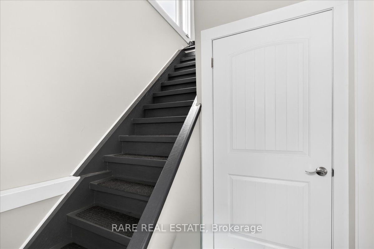 2570 Creemore Avenue Property Photo 34