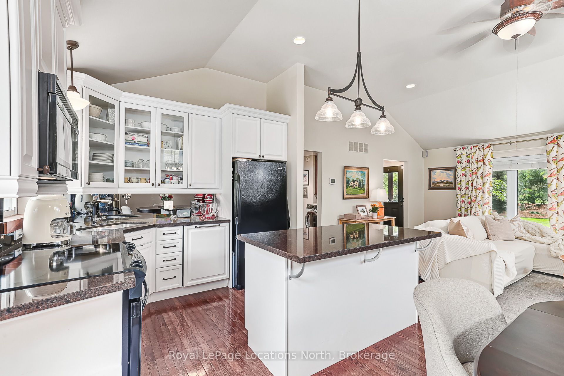 8366 Poplar Side Road Property Photo 12
