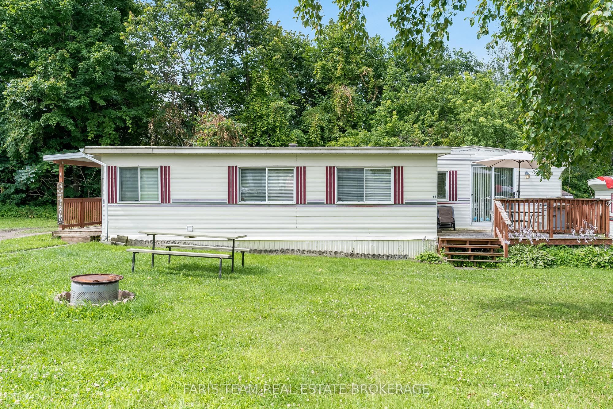 77 Stans Circle Property Photo 1