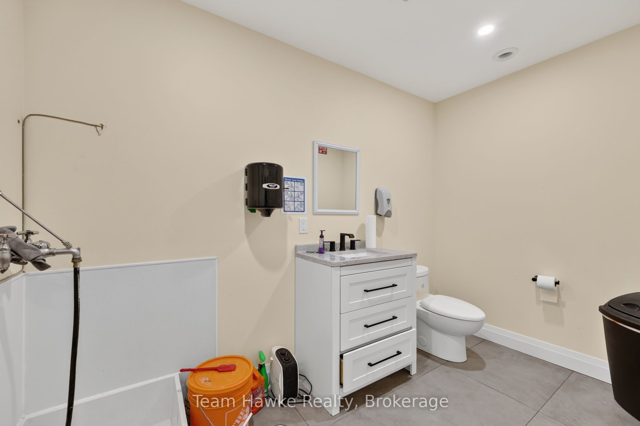 258 King Street Property Photo 21