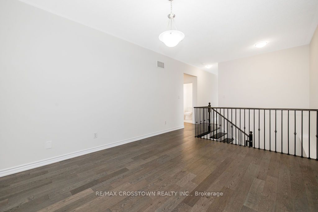 22 Simona Avenue Property Photo 9