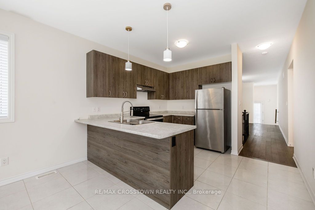 22 Simona Avenue Property Photo 12