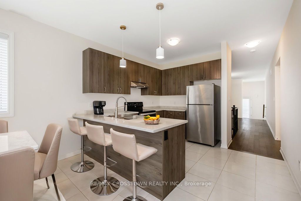22 Simona Avenue Property Photo 13