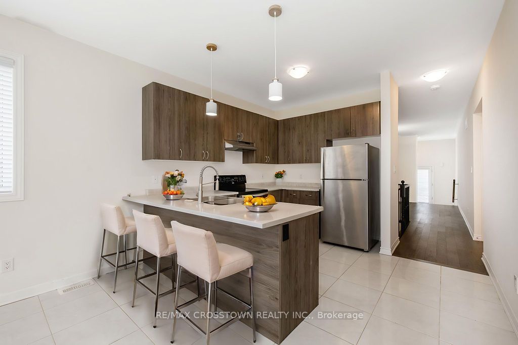 22 Simona Avenue Property Photo 14