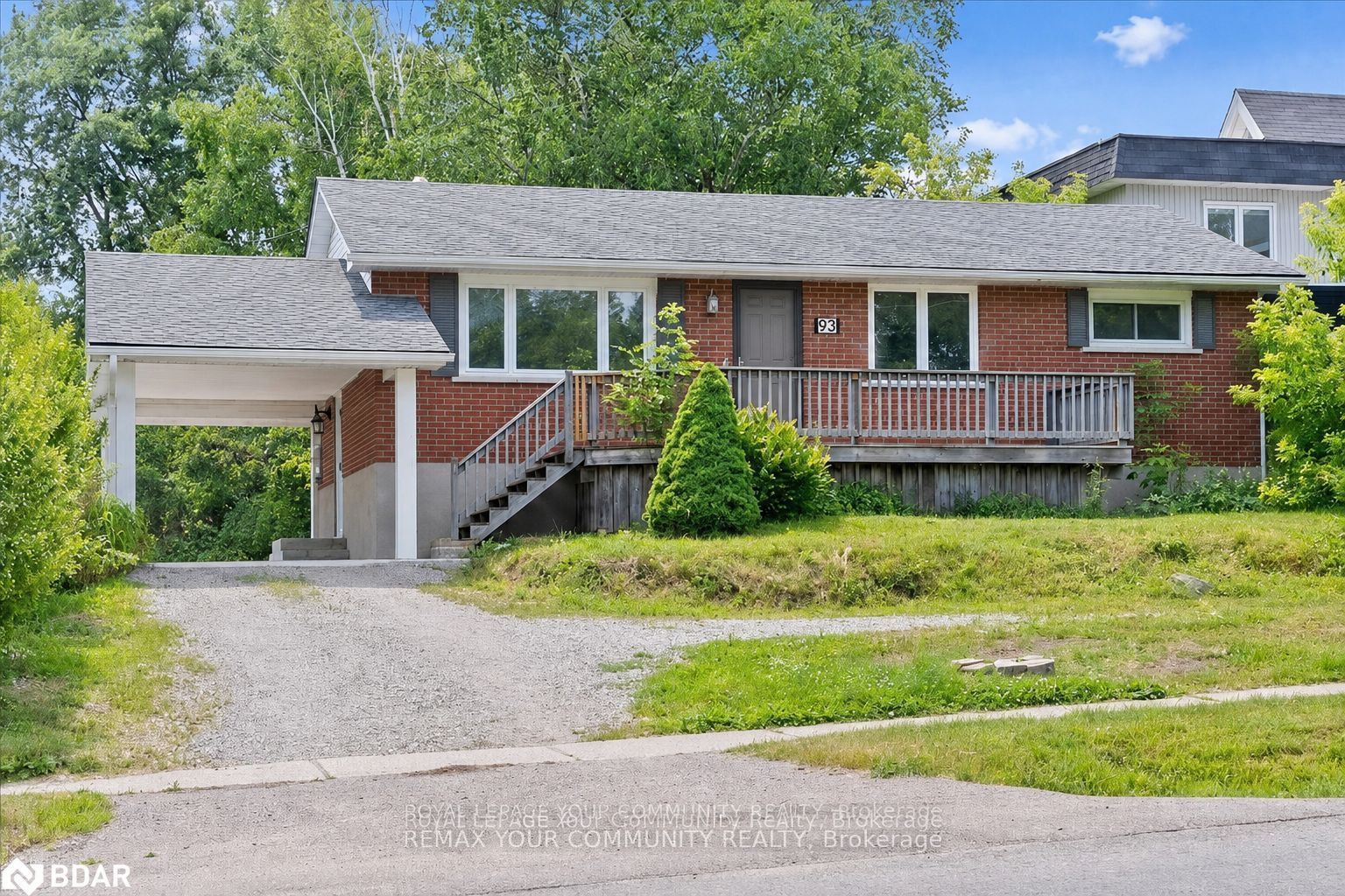 93 Westmount Drive S
