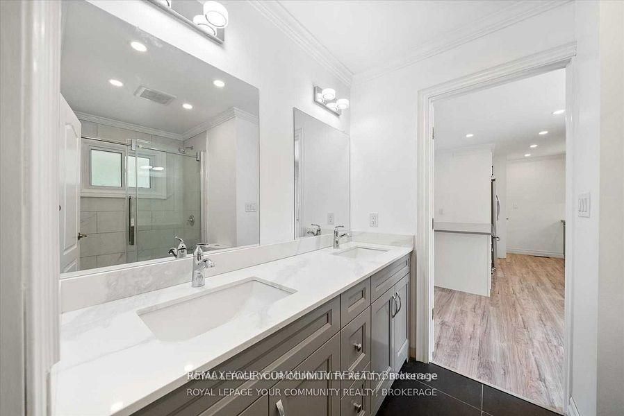 93 Westmount Drive S Property Photo 18