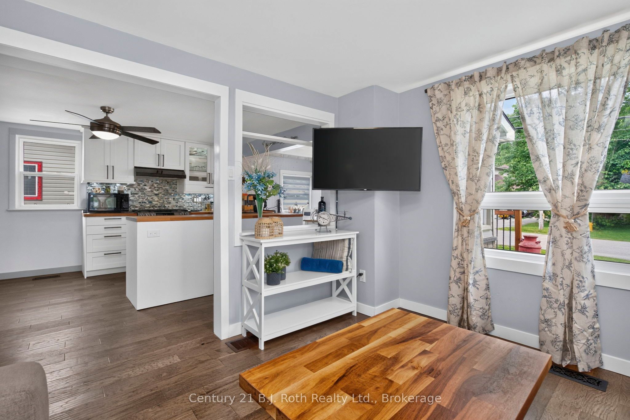 21 Maple Street Property Photo 21
