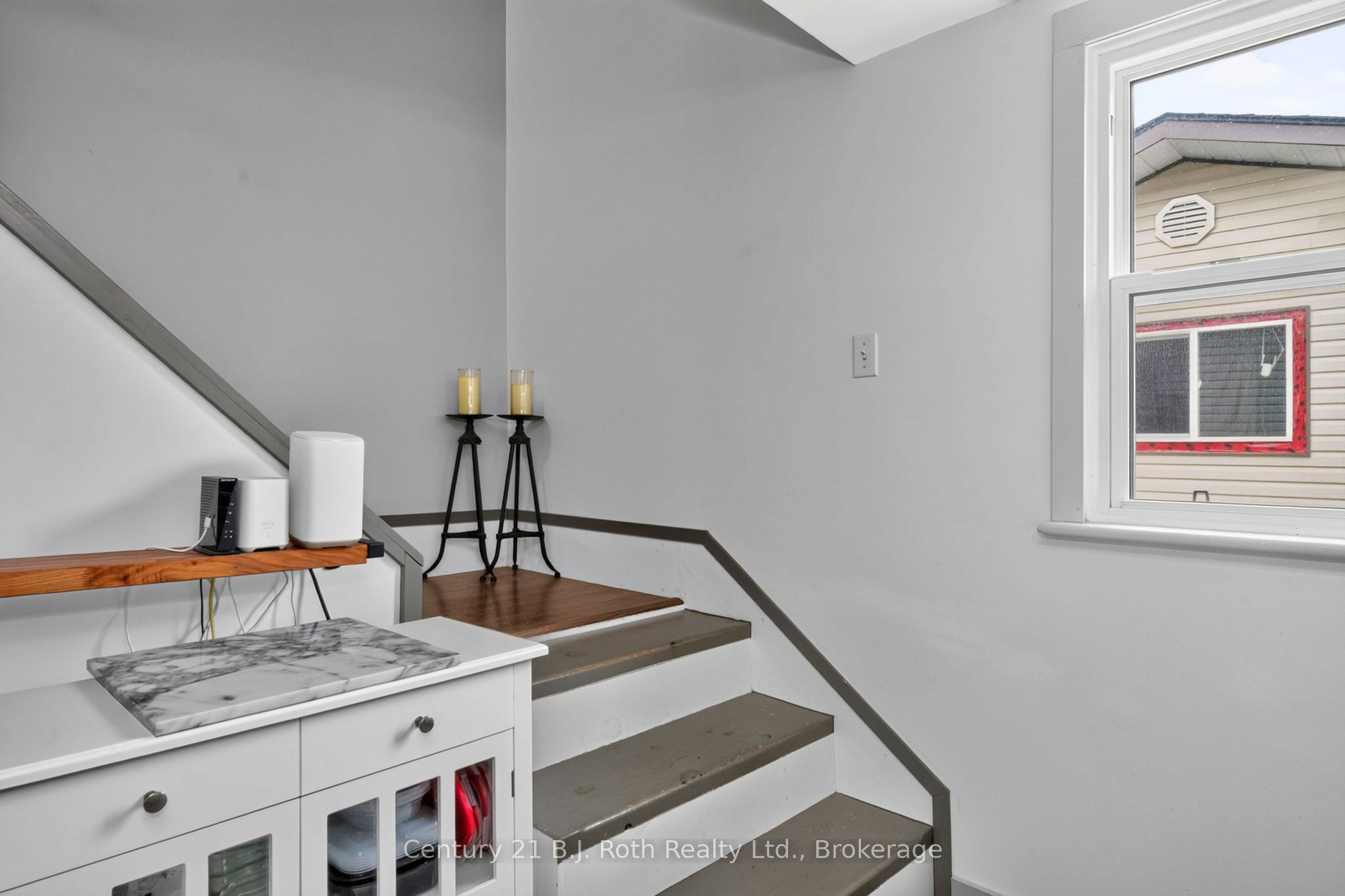21 Maple Street Property Photo 24