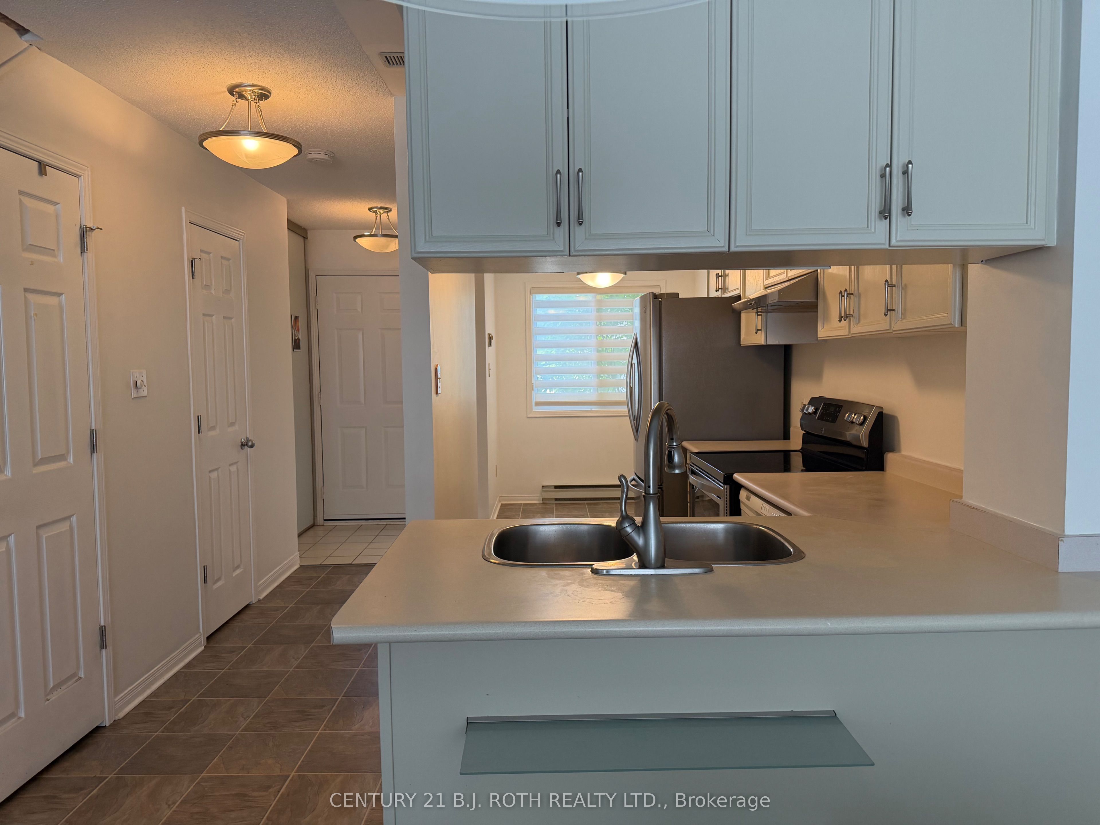 2 Laguna Parkway 2 Property Photo 5