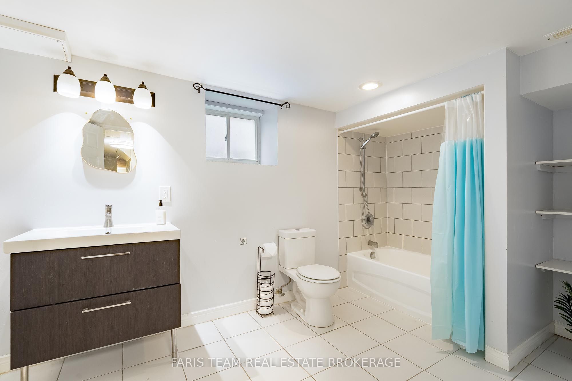 10 Karen Crescent Property Photo 27