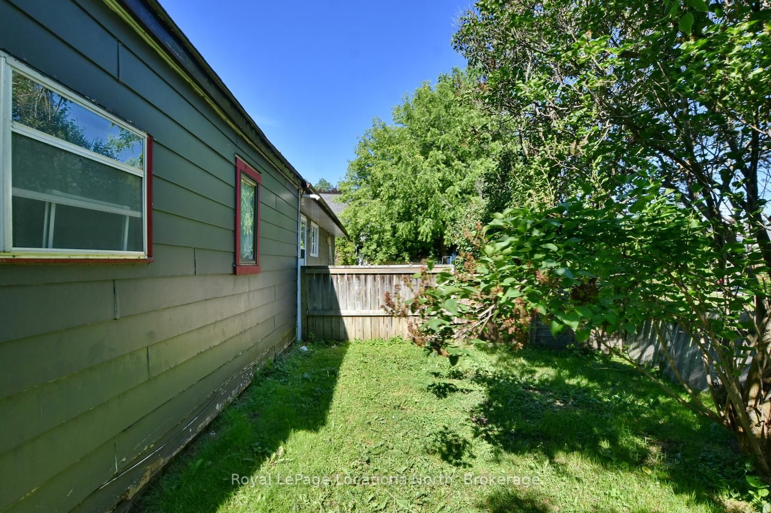 335 Fourth Street W Property Photo 8