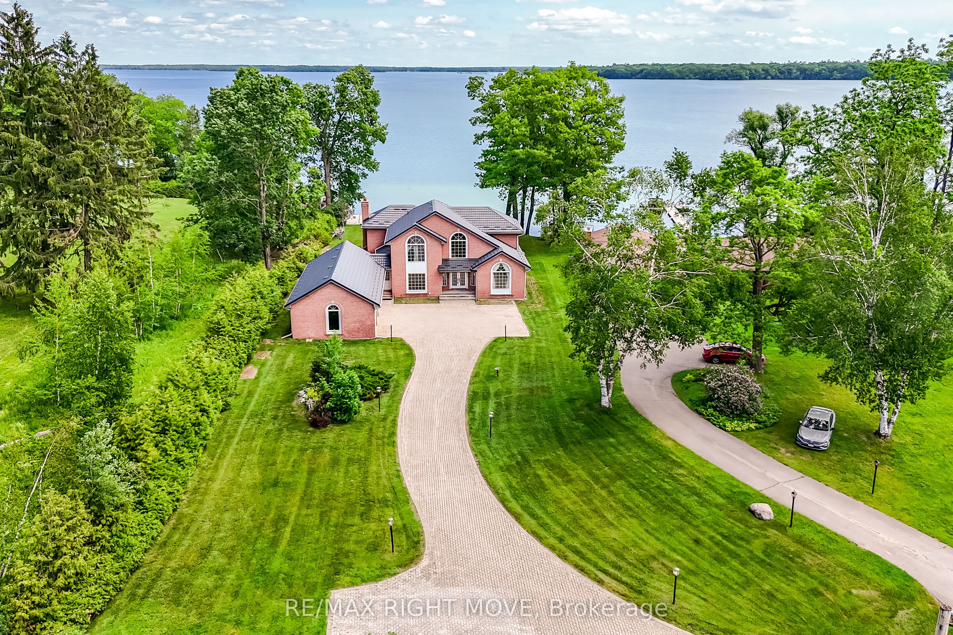 4229 Wilson Point Road N