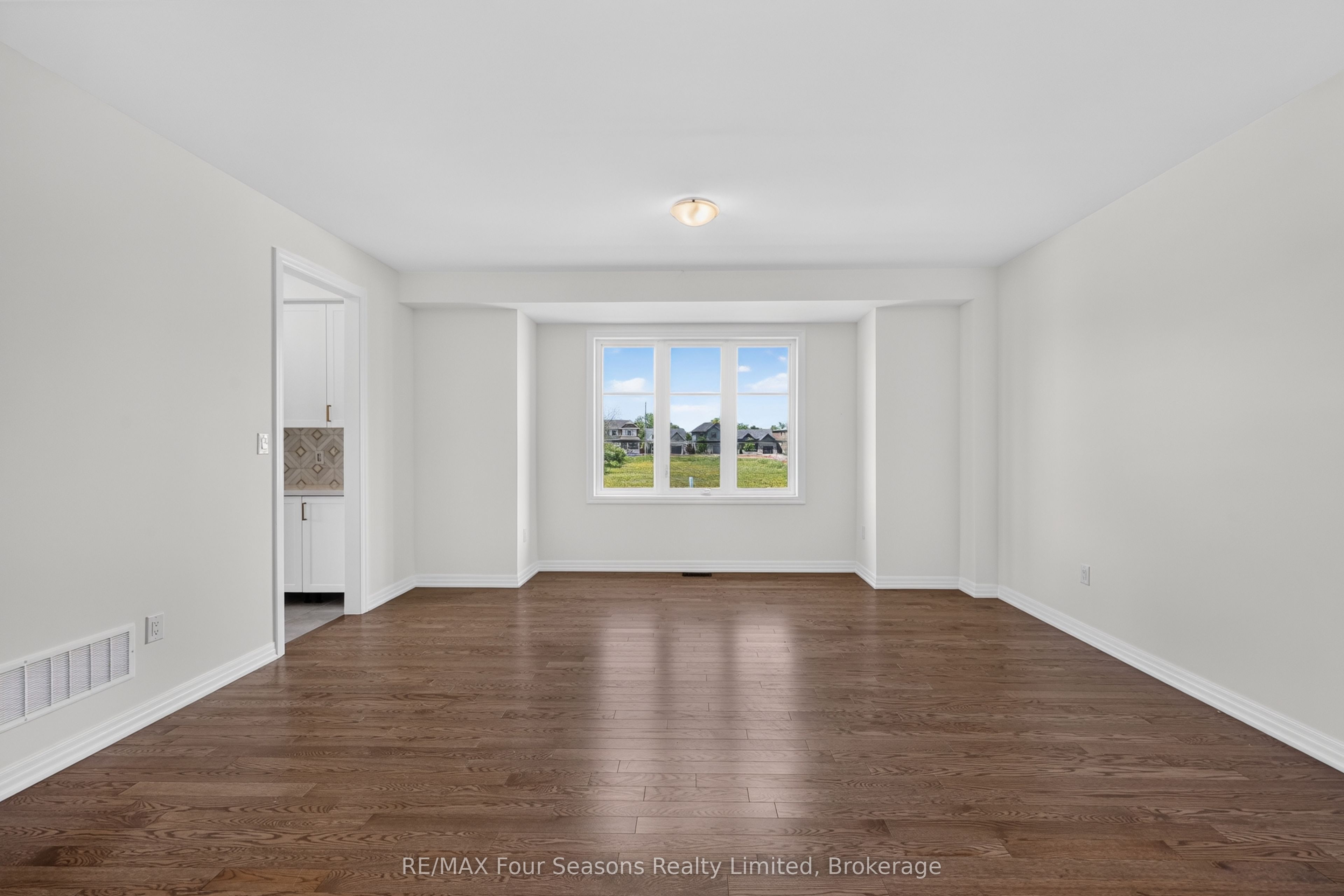 203 Coates Drive Property Photo 8