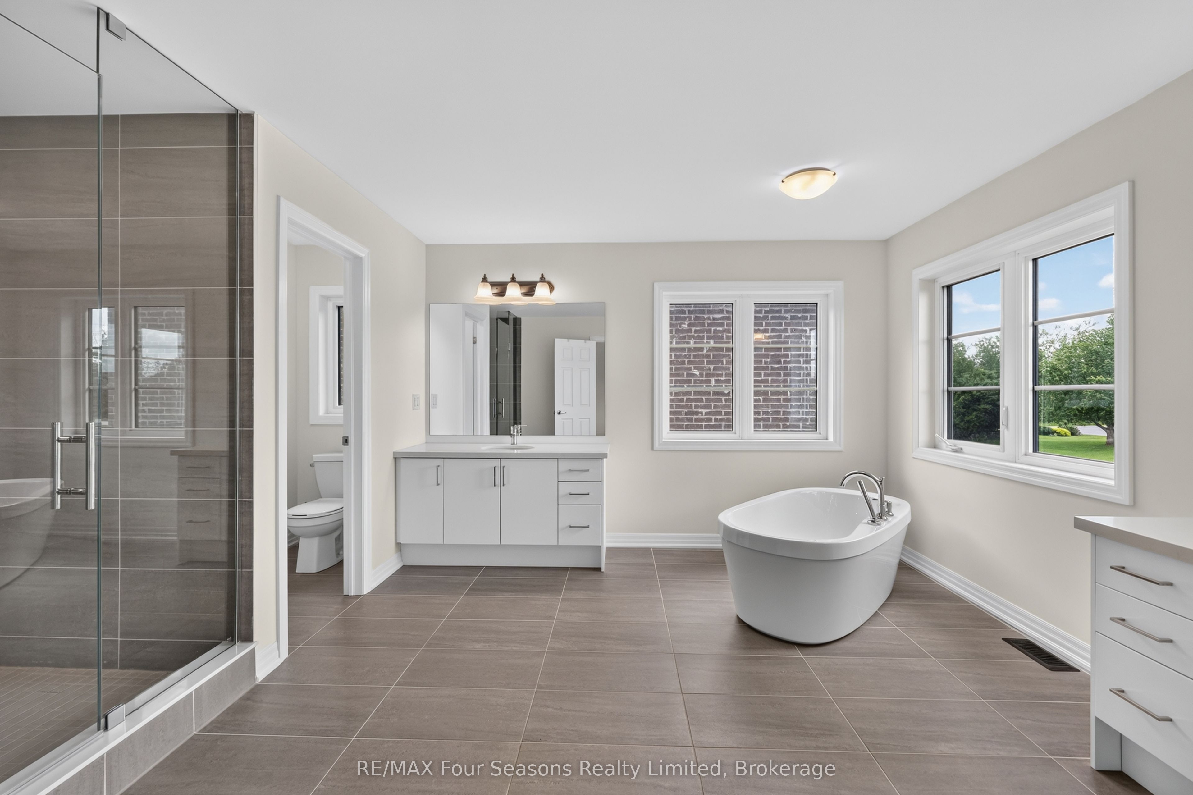 203 Coates Drive Property Photo 19