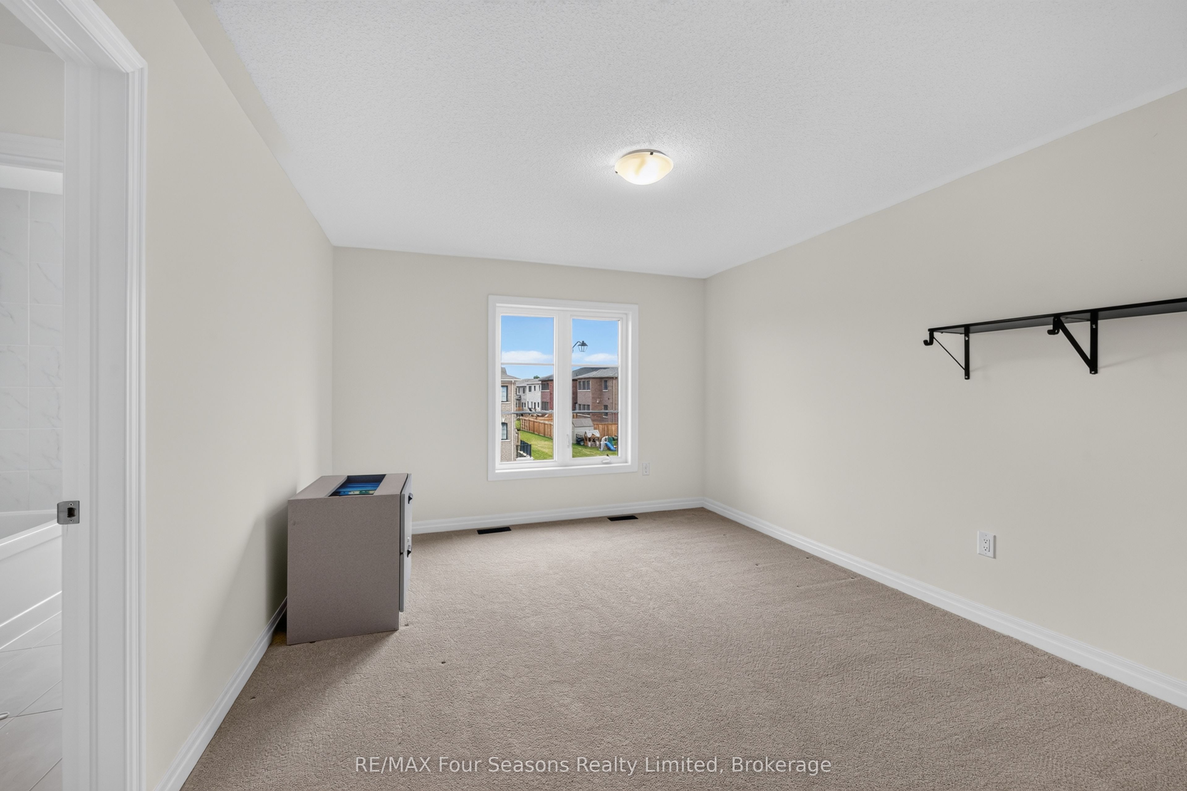 203 Coates Drive Property Photo 26