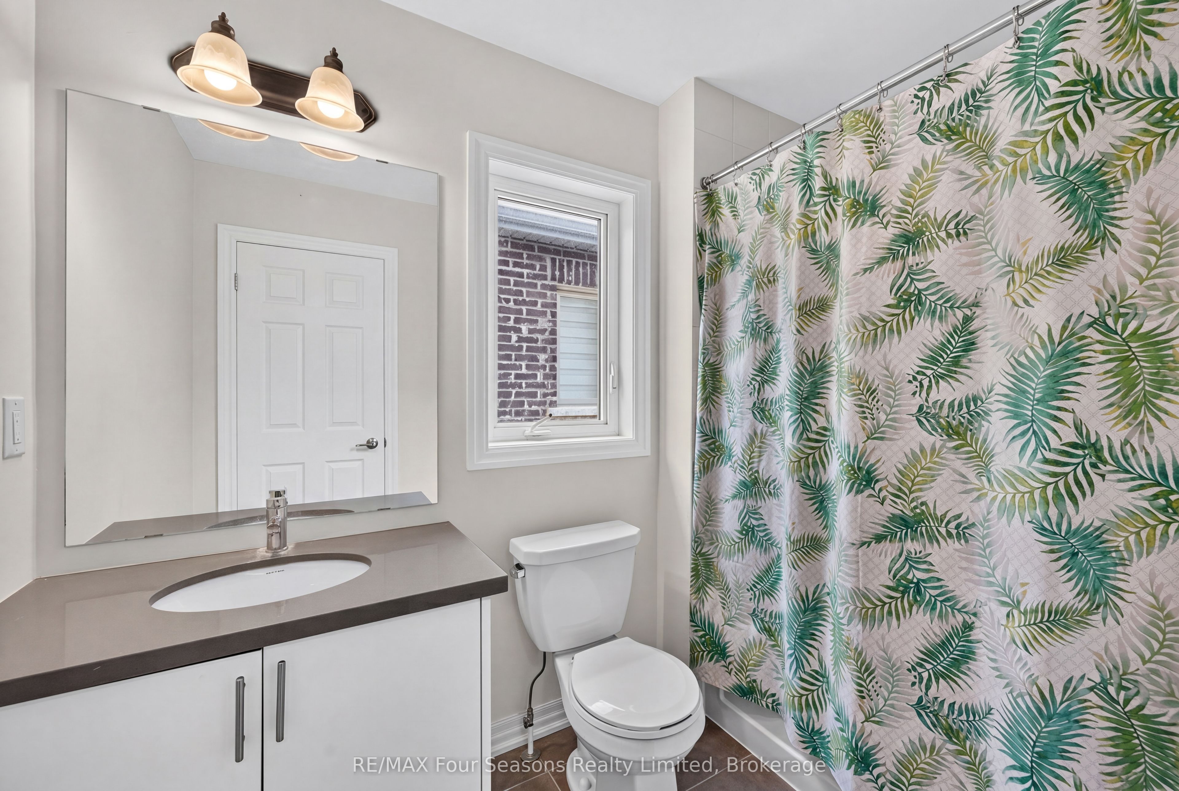 203 Coates Drive Property Photo 31