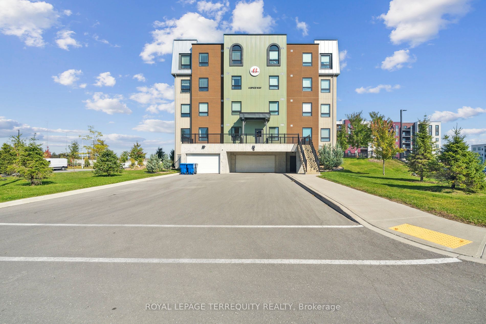 6 Spice Way 102 Property Photo 2