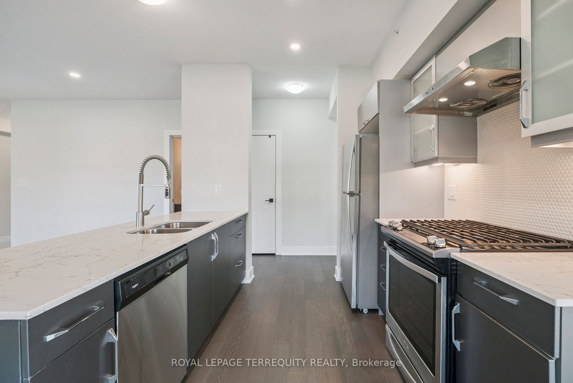 6 Spice Way 102 Property Photo 22