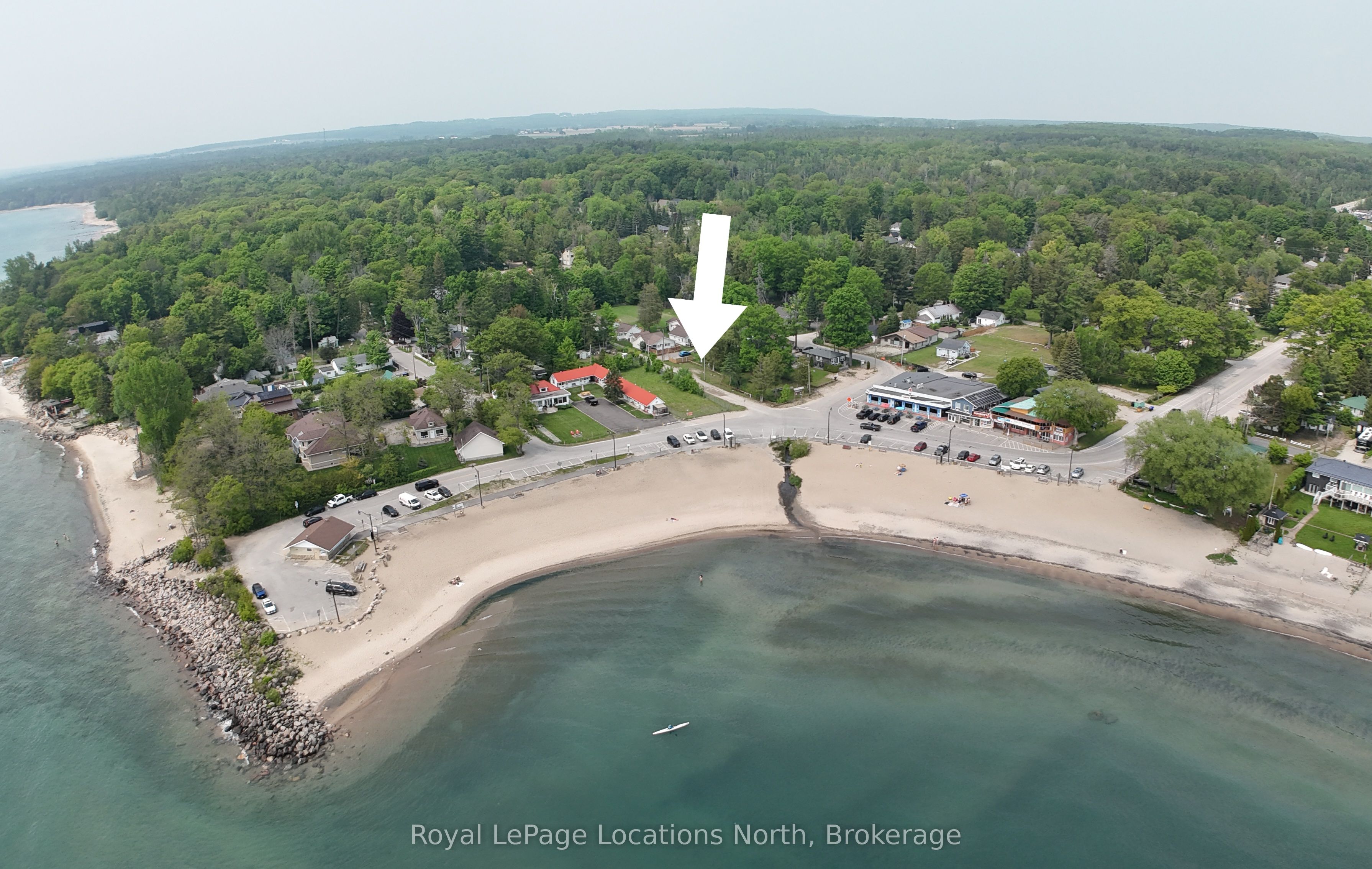 11 Tiny Beaches Road N Property Photo 1