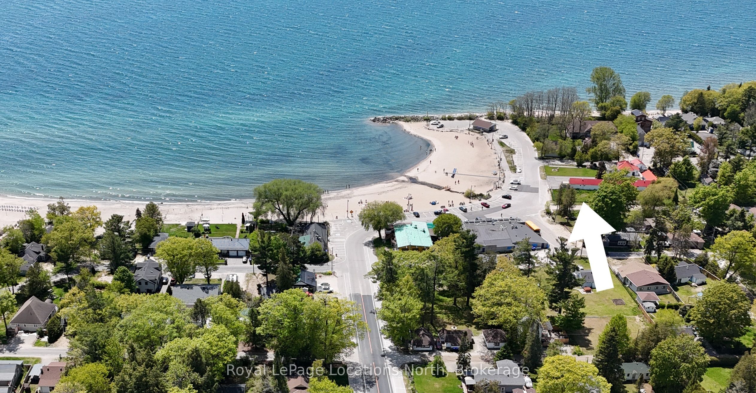 11 Tiny Beaches Road N Property Photo 3