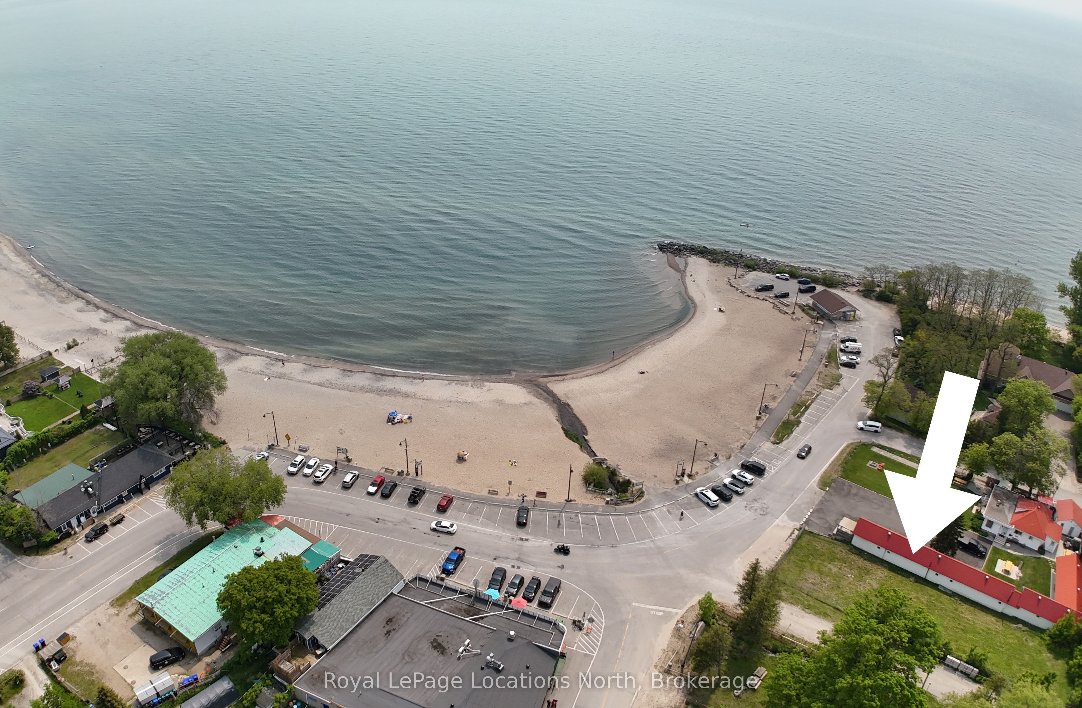 11 Tiny Beaches Road N Property Photo 4