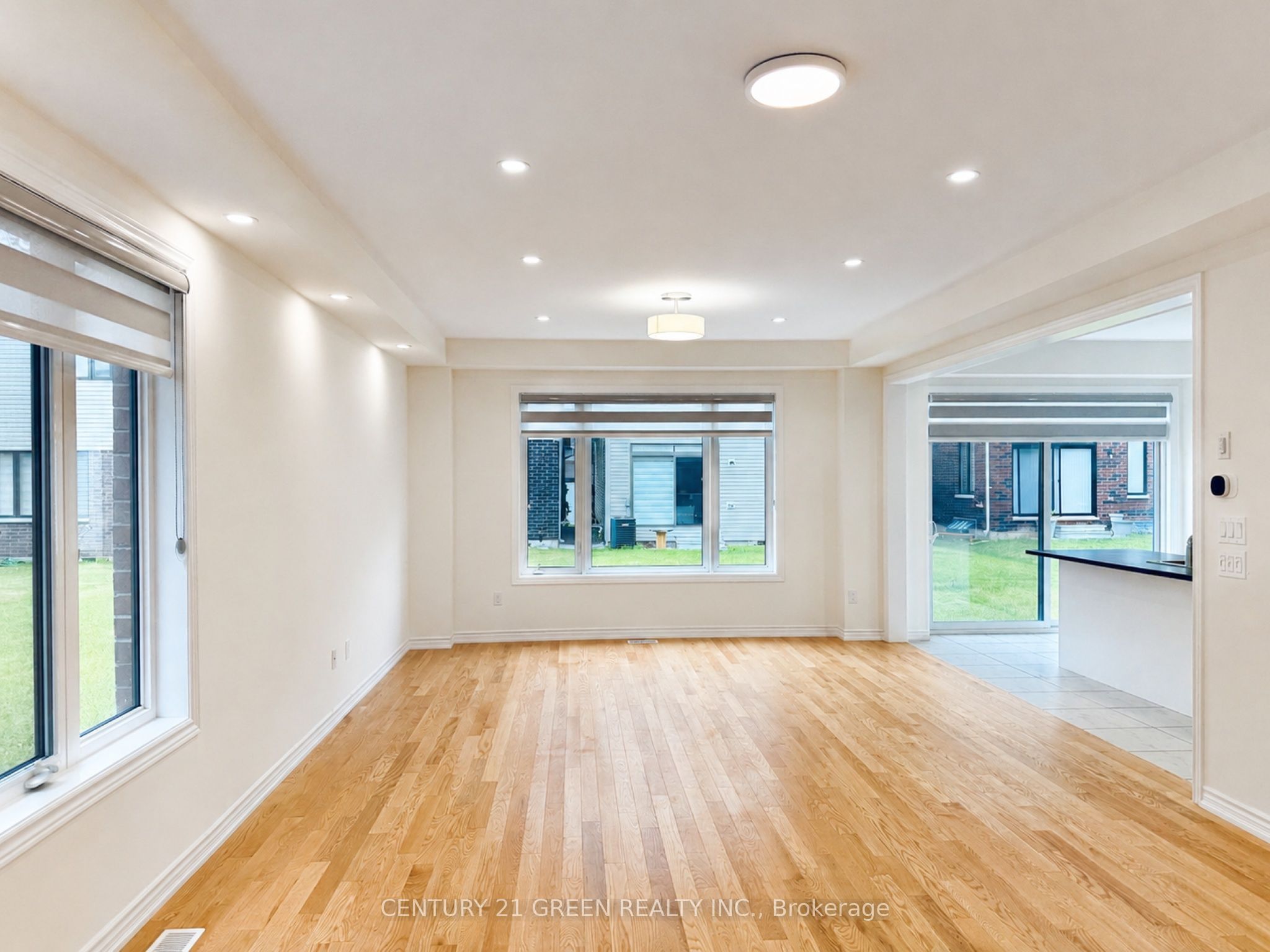 41 Durham Avenue Property Photo 6