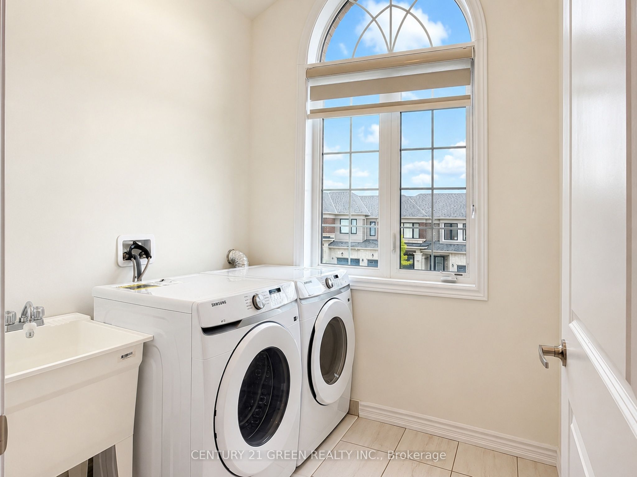 41 Durham Avenue Property Photo 17