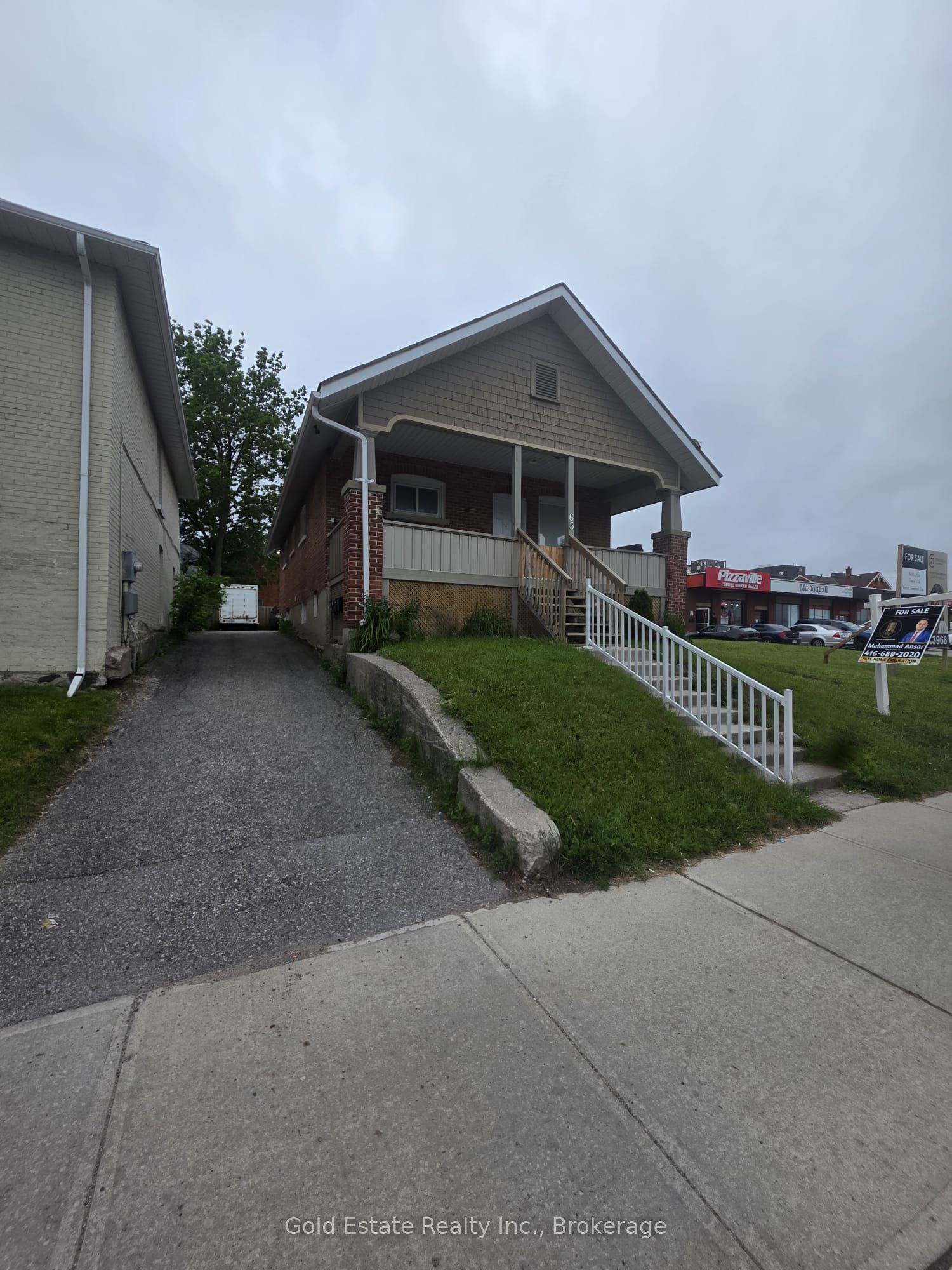 65 Front Street S Property Photo 2