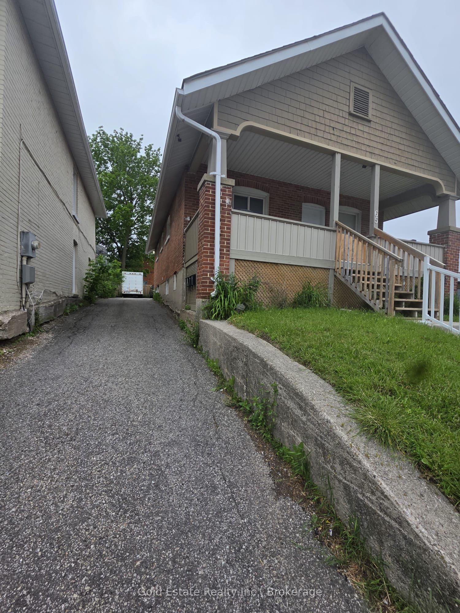 65 Front Street S Property Photo 3